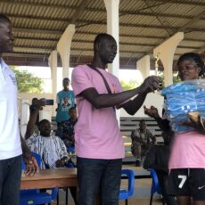 Les femmes des cantons de Bohou, Pya et de Yadè autour du ballon pour l’inclusion et l’unité sociale.