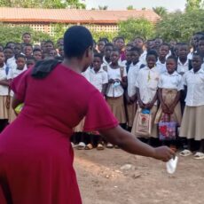 L’hygiène menstruelle au cœur d’une rencontre entre TTA et les filles du Lycée Sodè.