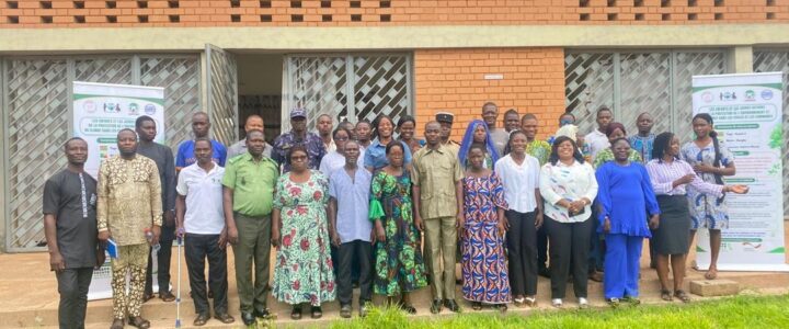 Table ronde : Environnement et protection de l’enfance, un combat commun. Table ronde : Environnement et protection de l’enfance, un combat commun.